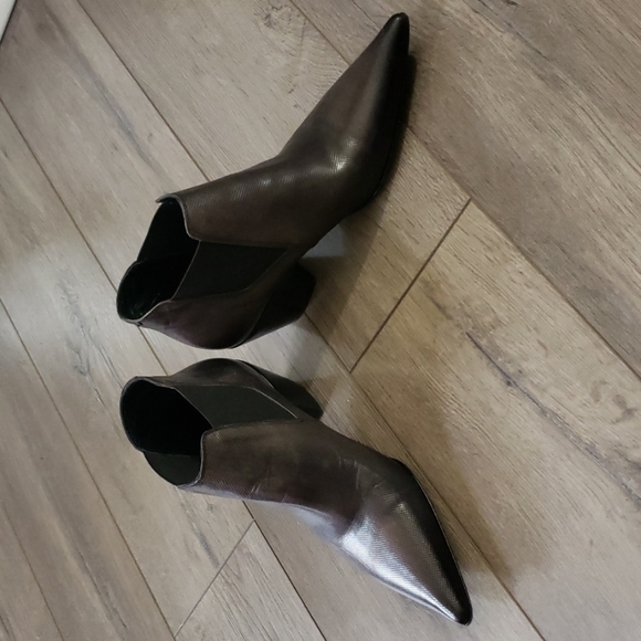 Jo Ghost  Chelsea Ankle Boots - Picture 2 of 7